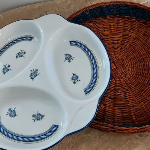 Ceramic serving dish for nuts new