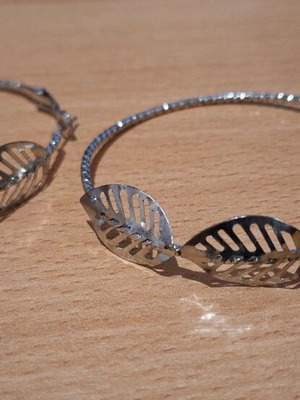 Silver leaf earrings new, 6 cm diameter