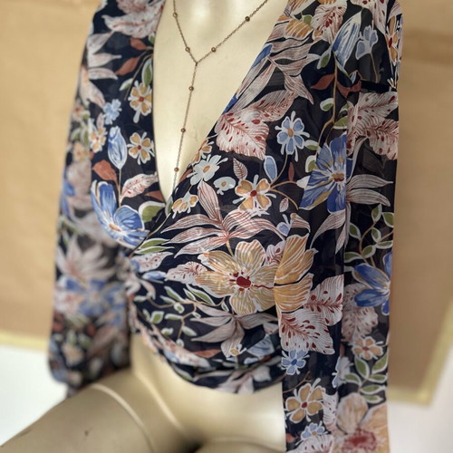 Floral sheer blouse like new, summer style, size L
