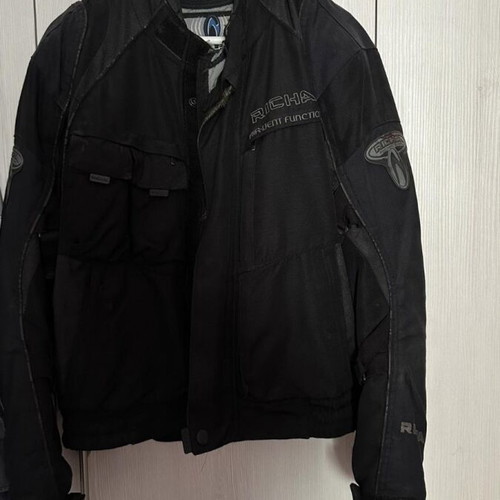 Richa motorcycle jacket small used with air vent function
