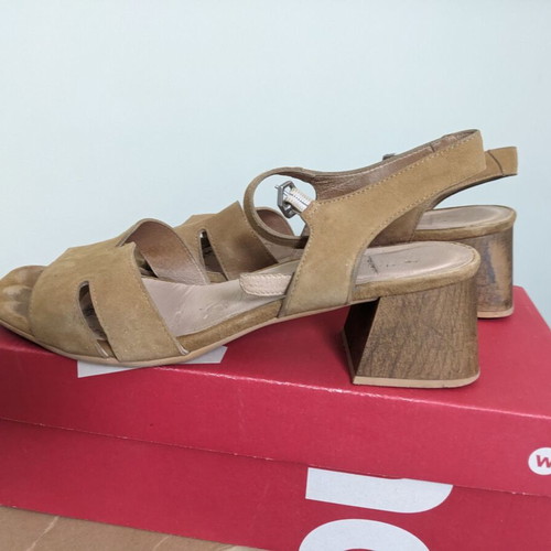 Wonders women's sandals used, leather, Spanish, size 38, beige brown