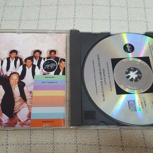 Nusrat Fateh Ali Khan & Party Love Songs CD used, folk