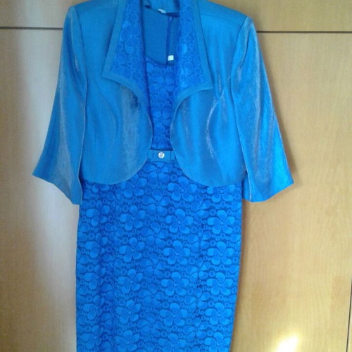 Women's suits like new, sizes 48-50, gray and blue