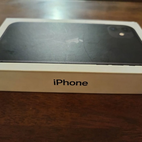 iPhone 11 64 GB like new with charger and case