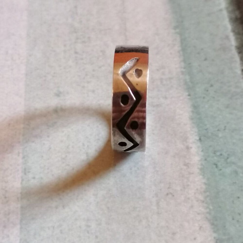 Silver 925 ring band with embossed linear designs new no 54 (US 6.75)