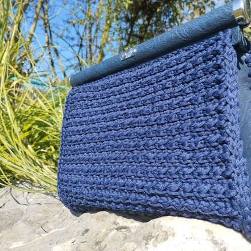 Knitted envelope bag new, blue with leather details