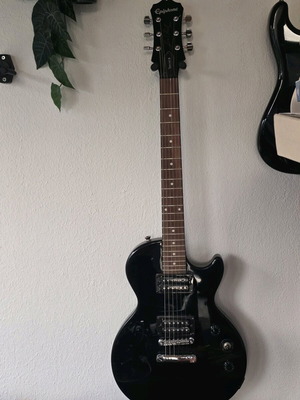 Epiphone Les Paul Special II guitar used