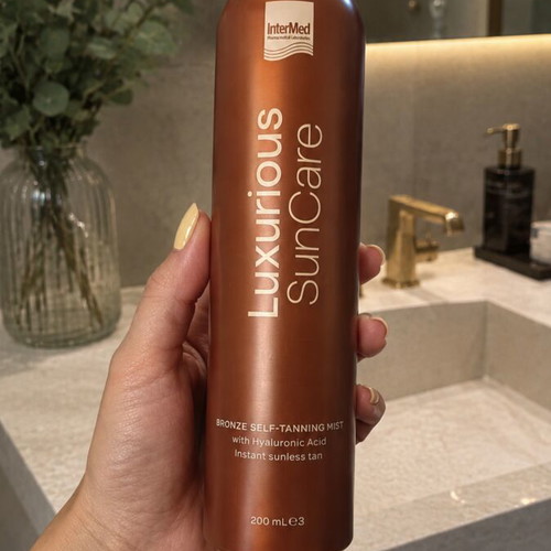 Intermed Luxurious SunCare Bronze Self-Tanning Mist 200ml