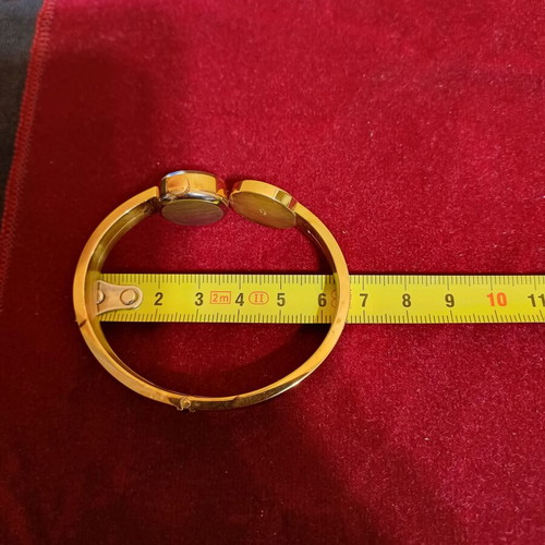 BENO vintage women's mechanical wristwatch with bangle bracelet, like new