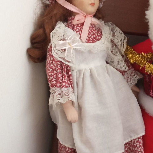 Porcelain doll vintage collectible Village Girl Prairie used