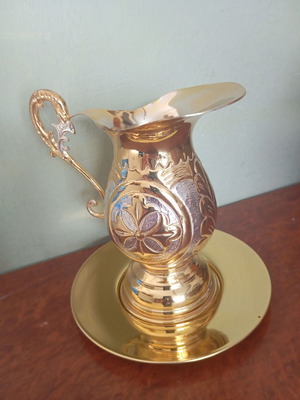Zeon pitcher with two-tone plate, new religious vessel