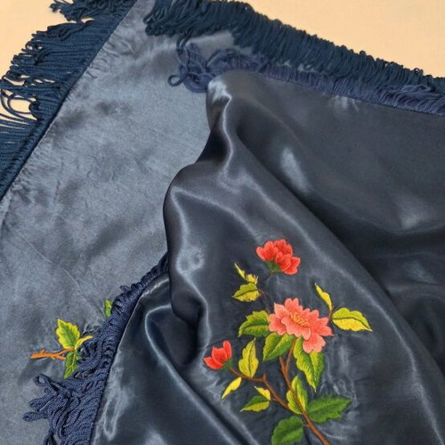 Two silk pillowcases like new, 1960s vintage