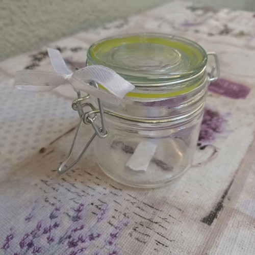 Small airtight jar like new