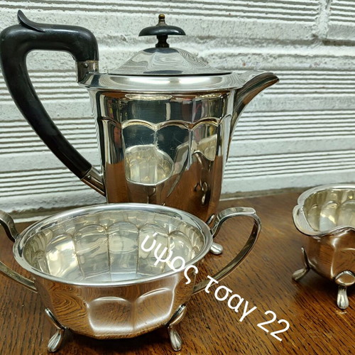 Silver-plated 3-piece tea set Sheffield England like new