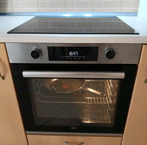 Beko φούρνος με κεραμικές εστίες