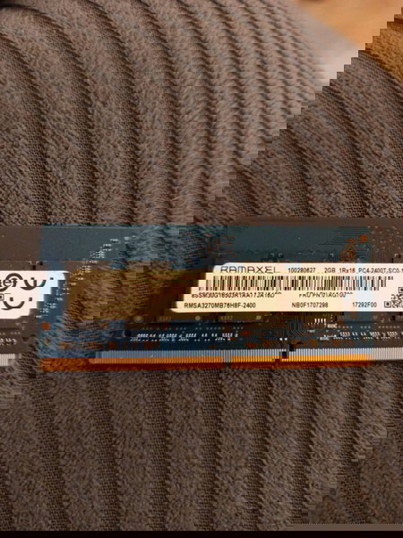 RMSA3270MB76H8F-2400 GENUINE RAMAXEL LAPTOP MEMORY 2GB DDR4 PC4-2400T (CA61)