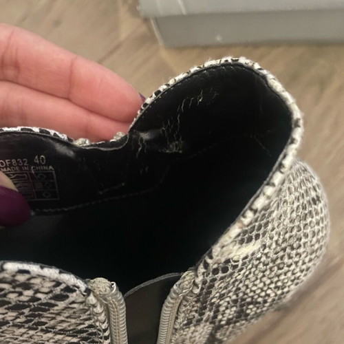 Migato ankle boots used, size 40, black and white