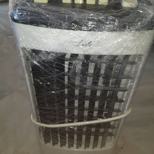 Air-cooler with ice packs like new
