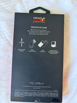 Oracle Red Bull iPhone 17 case