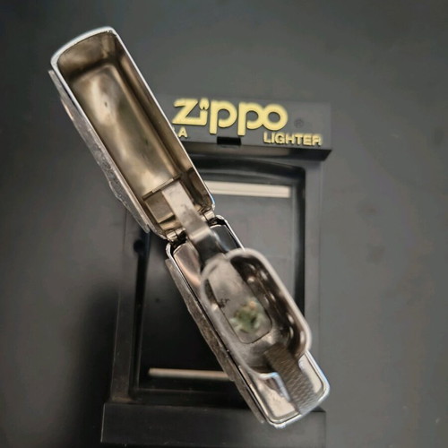 Zippo Bighorn Sheep Chrome Barrett Smythe 1997 like new