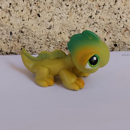 Littlest Pet Shop Hasbro figure like new