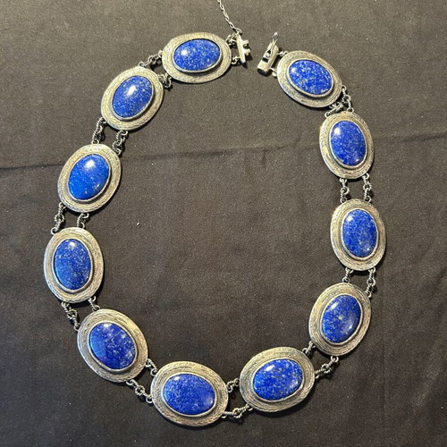 Vintage 960 silver necklace like new with blue stones