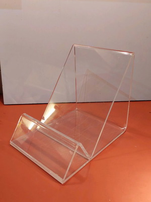 Plexiglass Stand like new