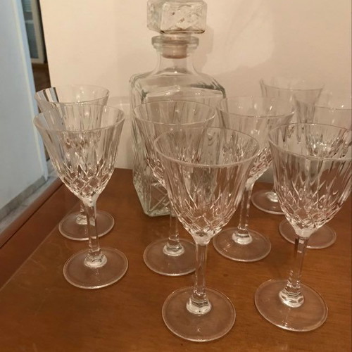 Crystal wine glass set with decanter, like new