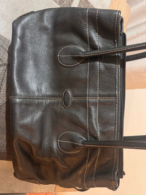 Tod’s shoulder bag used, genuine leather, medium size, long handles