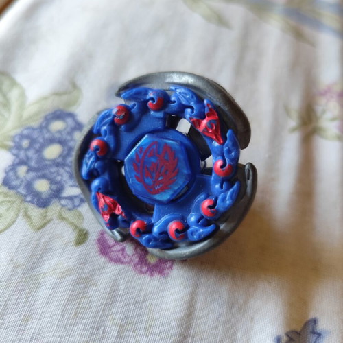 Beyblade Fox like new