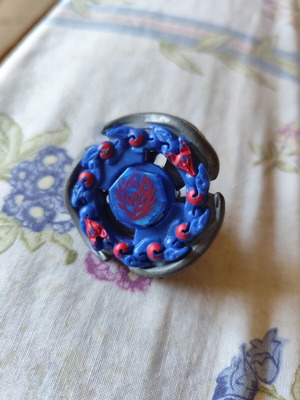 Beyblade Fox like new