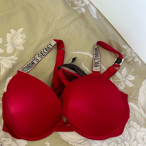 Victoria's Secret red bra new