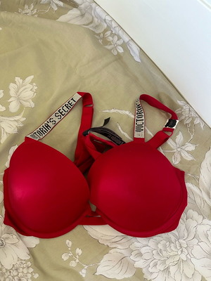 Victoria's Secret red bra new