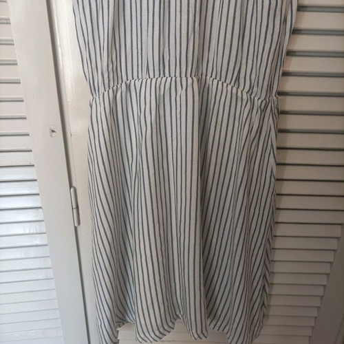 Stradivarius dress medium used with pockets multicolor