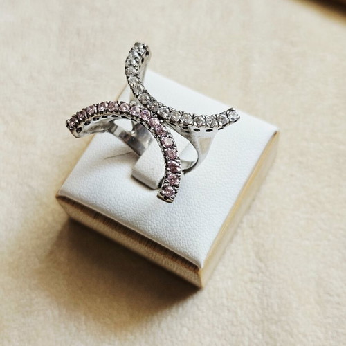 925 statement ring with white and pink zircon