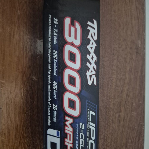 Traxxas LiPo 2-Cell 3000mAh Battery with ID Charger