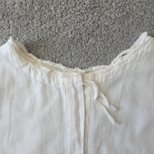 Vintage baby blouse tied used, embroidered cotton