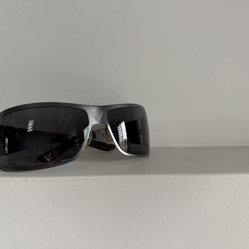 Gucci GG1872/S Shield Sunglasses Y2K Vintage with Authentic Case like new