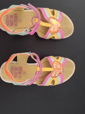 Παιδικά σανδάλια Agatha Ruiz de la Prada σαν καινούργια νούμερο 34