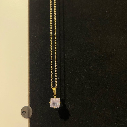 Visetti women's necklace with square solitaire like new, gold color