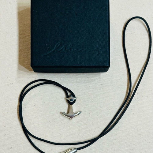Minas anchor pendant like new, silver