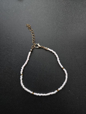 Women's bracelet white, like new, 21cm length
