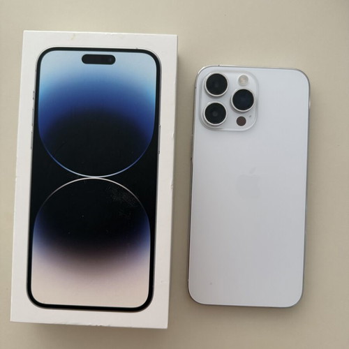 iPhone 14 Pro Max 128GB White like new with 13 cases including Apple