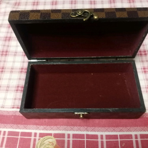 Wooden handmade box with deer image like new