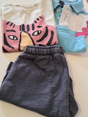 Zara boys summer clothes set like new, 2 t-shirts and shorts age 3-4