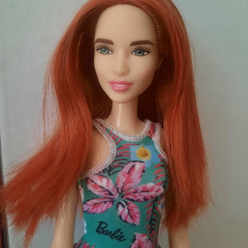 Barbie Flower Dresses GHT27 doll with red hair