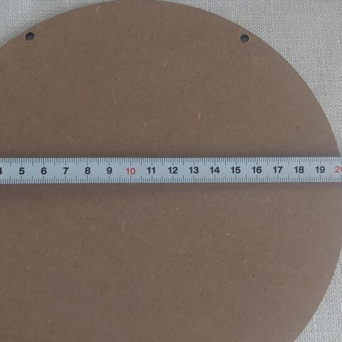 Wooden wall decor "To travel is to live" round, like new