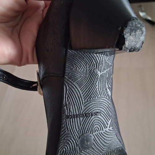 Mary Jane shoes like new, black leather, size 39, heel 5.5 cm