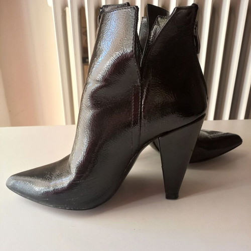 Tsakiris Mallas stiletto ankle boots black, like new, size 38
