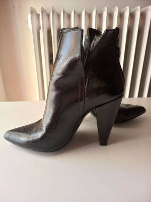 Tsakiris Mallas stiletto ankle boots black, like new, size 38